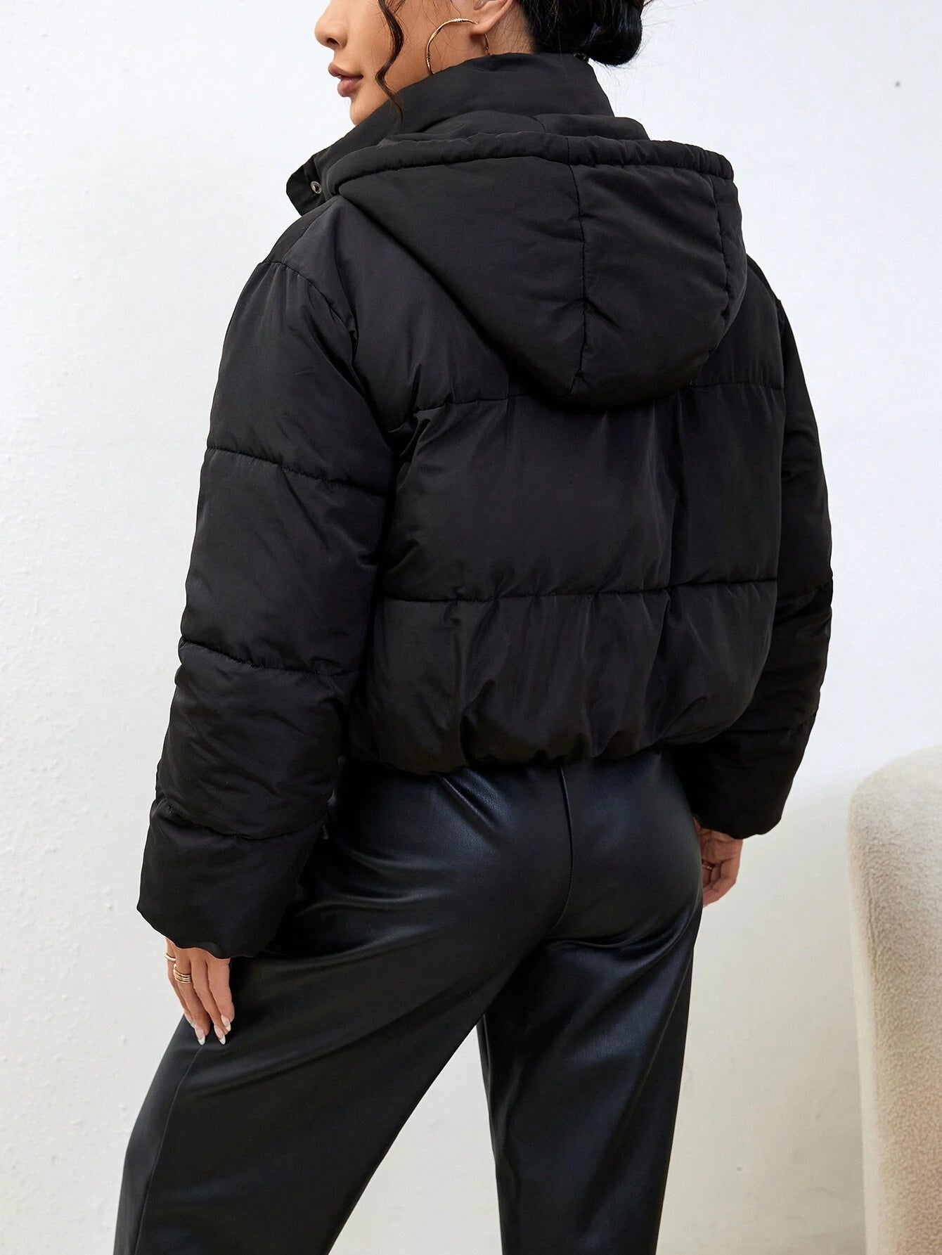 Ruby | Trendy Women's Cropped Puffer Winter Coat with Hood